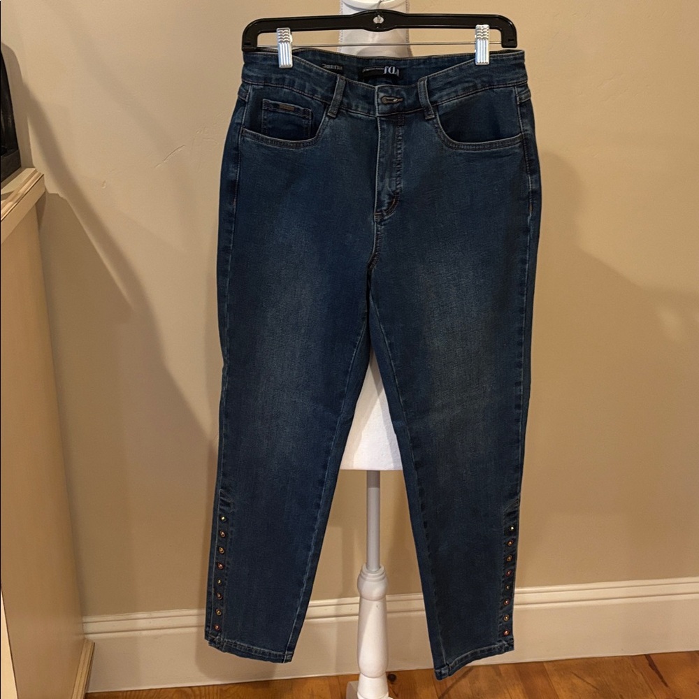 FDJ jeans.
